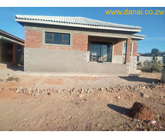4 BEDROOMED HOUSE FOR SALE IN PUMULA SOUTH (OLD MUTUAL AREA) BULAWAYO
